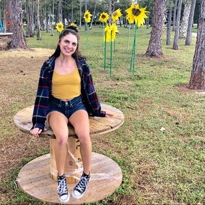 Meet your Posher, Megan